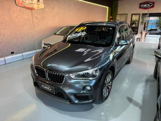 BMW X1 2.0 16V TURBO ACTIVEFLEX SDRIVE20I 4P AUTOMÁTICO BMW X1 2.0 16V TURBO ACTIVEFLEX SDRIVE20I 4P AUTOMÁTICO